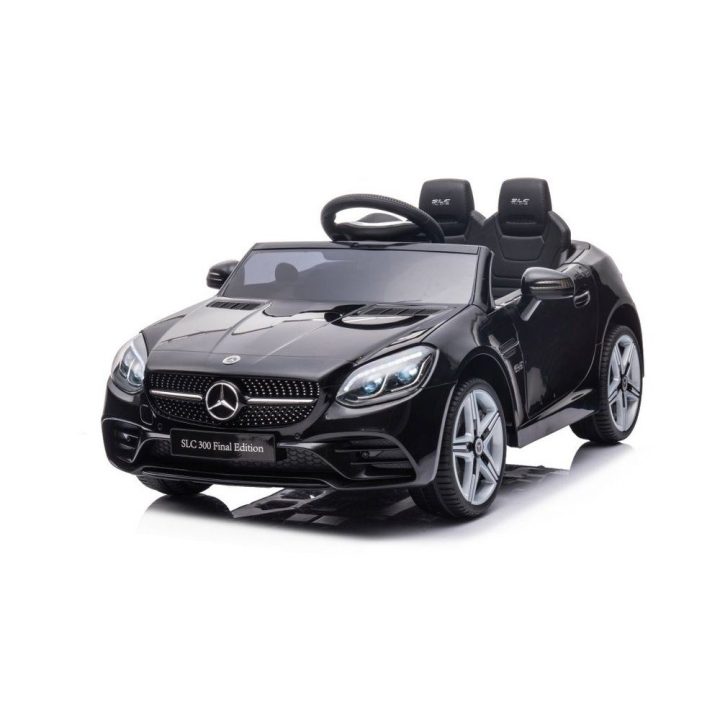 Elektromobilis Mercedes SLC 300 – mažiesiems vairuotojams smagiam pasivažinėjimui.