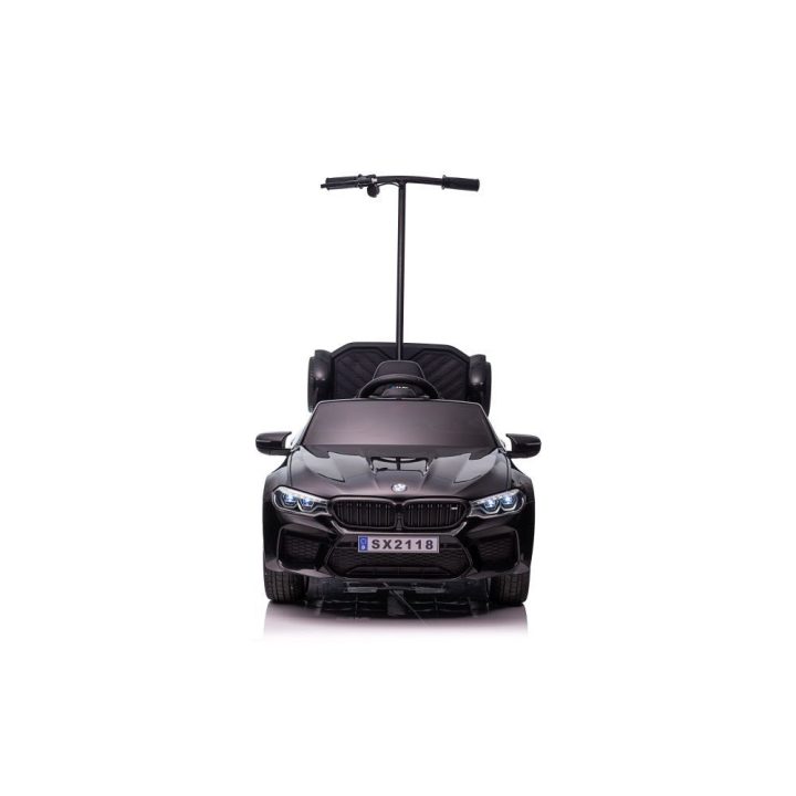 Elektromobilis su platforma BMW M5 – bendroms kelionėms ir smagiam vairavimui lauke.