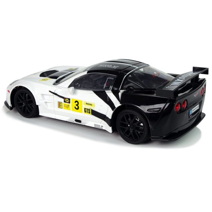 Mašinėlė radijo bangomis Corvette C6.R – greičiui ir pramogai kiekviename važiavime.