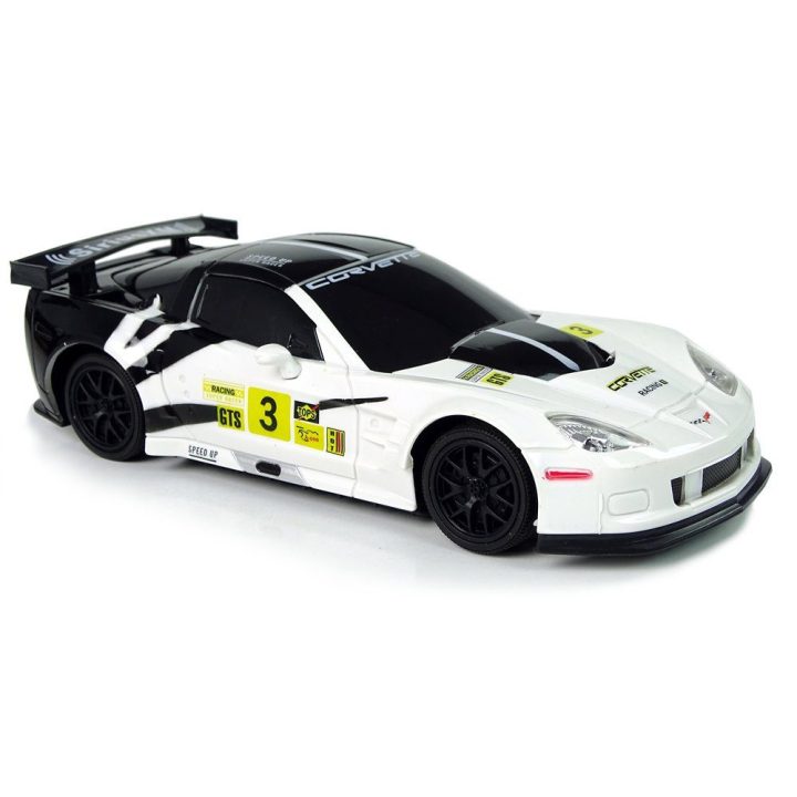 Mašinėlė radijo bangomis Corvette C6.R – greičiui ir pramogai kiekvieną dieną.