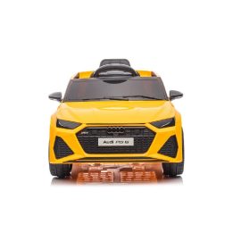 Elektrinis automobilis Audi RS6 BRD-2118 – džiaugsmui ir pirmiesiems nuotykiams lauke.