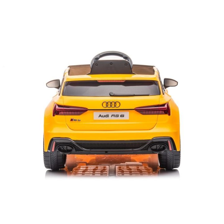 Elektrinis automobilis Audi RS6 BRD-2118 – džiaugsmui ir pirmiesiems nuotykiams lauke.