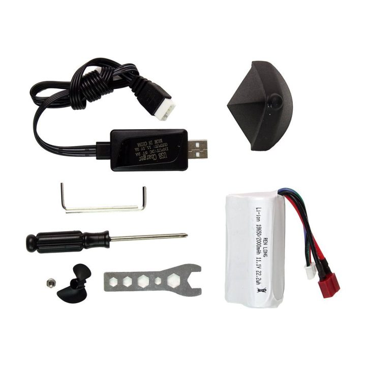 Laivas radijo bangomis valdomas greitaeigis – pramogai ir adrenalino pojūčiui vandenyje.