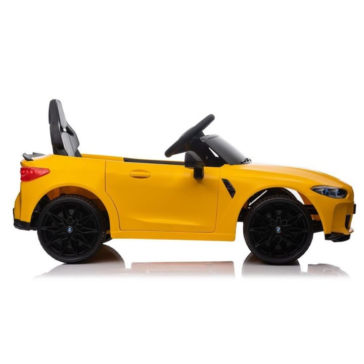 Elektrinis automobilis BMW M4 vaikams – smagiam ir saugiam pasivažinėjimui lauke.