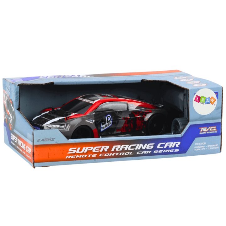 Mašinėlė su pultu valdymui 1:18 su guminiais ratais – greičiui ir manevringumui žaidimų metu.