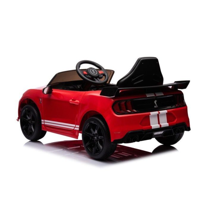 Automobilis elektrinis Ford Mustang GT500 Shelby – dinamiškam vairavimui ir išskirtinumui kelyje.