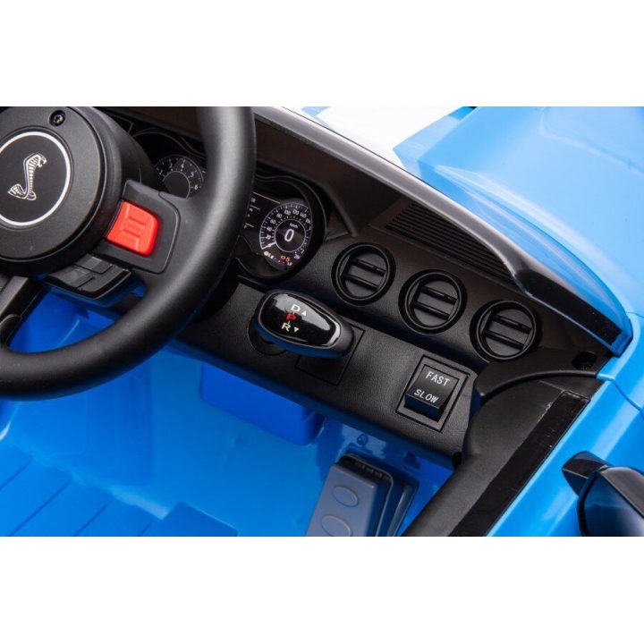 Automobilis elektrinis Ford Mustang GT500 Shelby – galiai ir vairavimo malonumui kasdien.