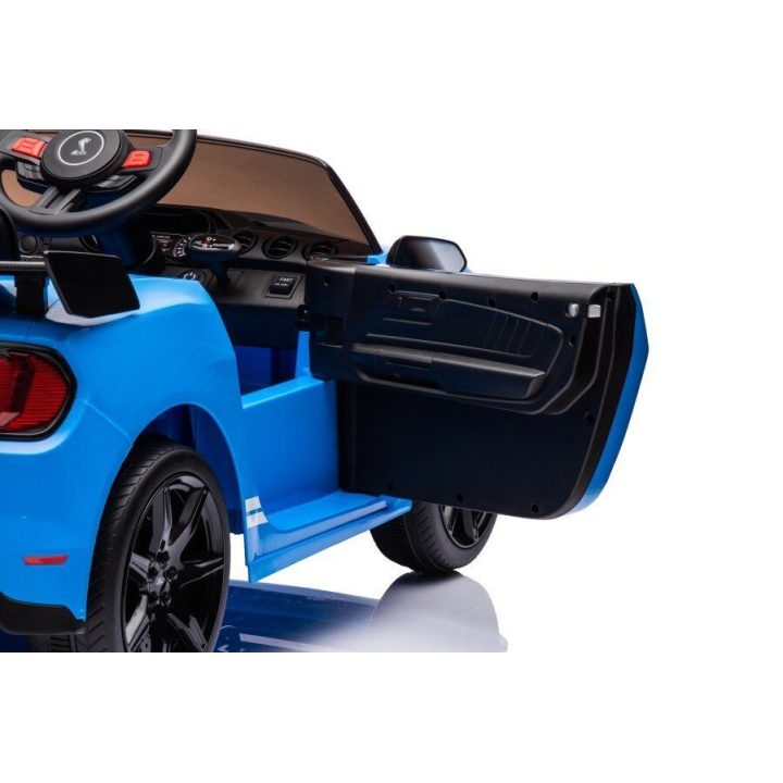 Automobilis elektrinis Ford Mustang GT500 Shelby – galiai ir vairavimo malonumui kasdien.