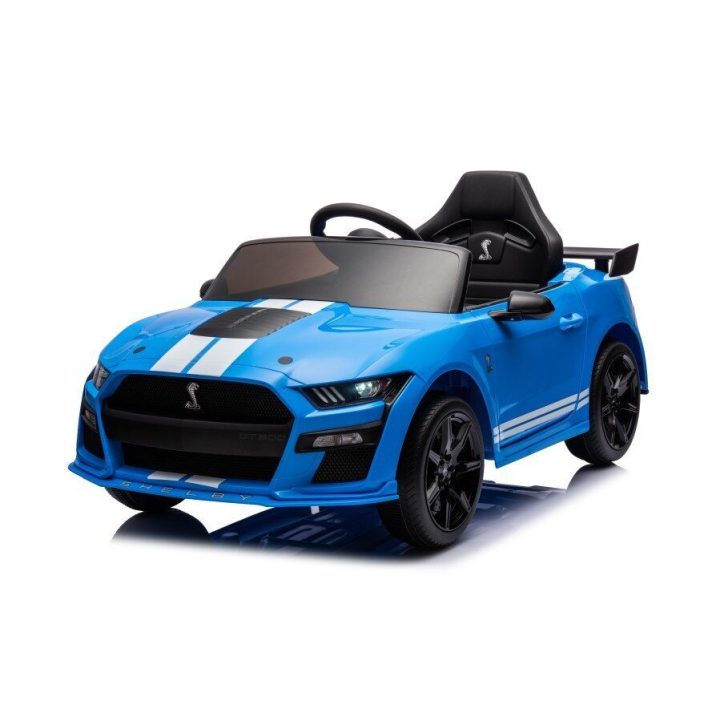 Automobilis elektrinis Ford Mustang GT500 Shelby – galiai ir vairavimo malonumui kasdien.
