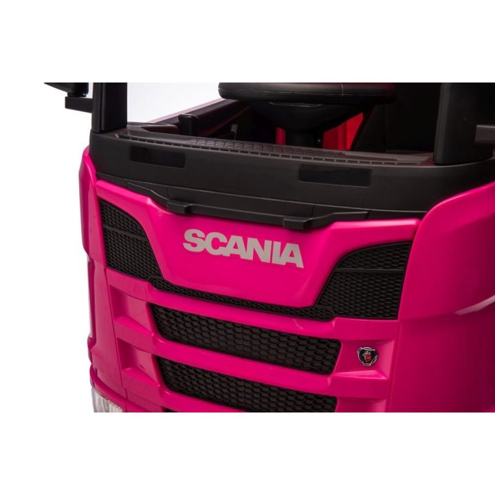 Elektromobilis visureigis Scania 500R – nuotykiams ir smagiam vairavimui lauke.