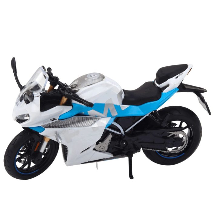 Motociklas sportinis metalinis su šviesomis ir garsu – žaidimams su greičio nuojauta.