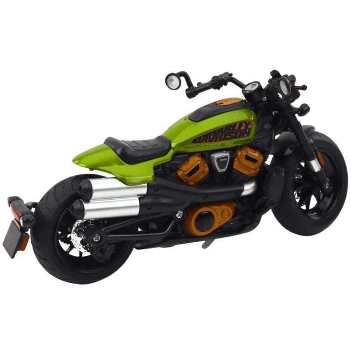 Motociklas Chopper 1:12 su garsais ir šviesomis – žaismingiems nuotykiams ir vaizduotei.