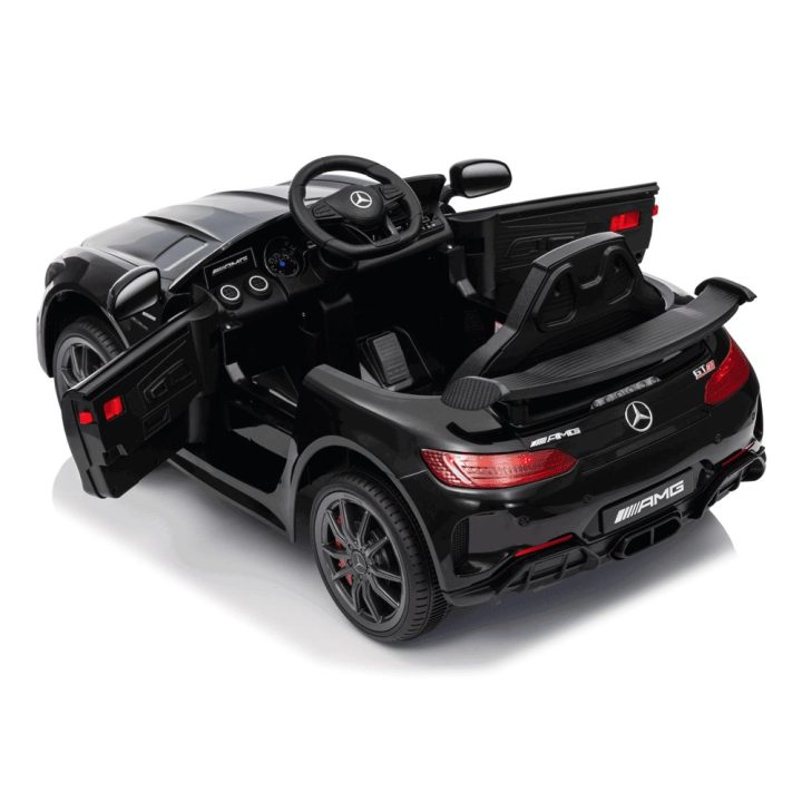 Elektromobilis Mercedes GTR vaikams – pramogai ir saugiam vairavimo džiaugsmui.