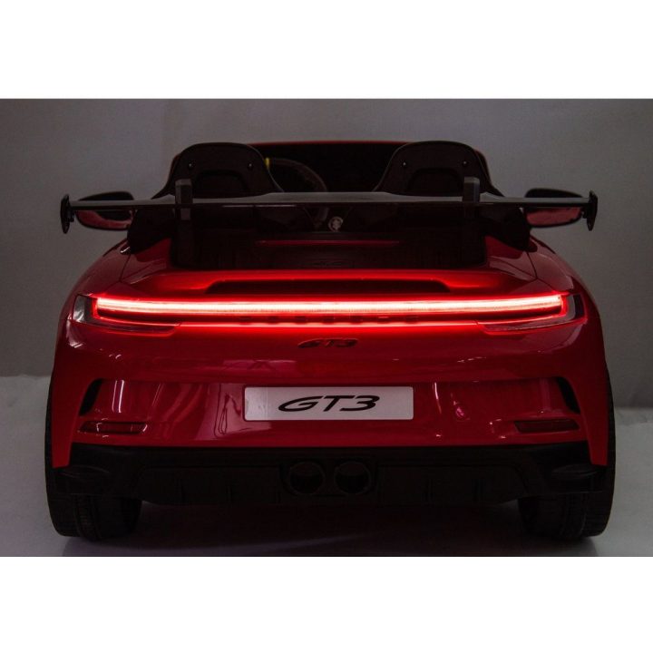 Elektromobilis Porsche GT3 vaikams – pramogai ir vairavimo džiaugsmui namuose.