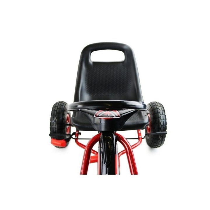 Kartingas A-15 GO KART – pramogai ir greičiui lauke.