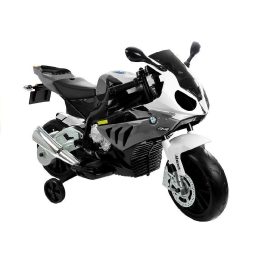 Motociklas elektrinis BMW S1000RR – mažiesiems greičio entuziastams ir žaidimų nuotykiams.