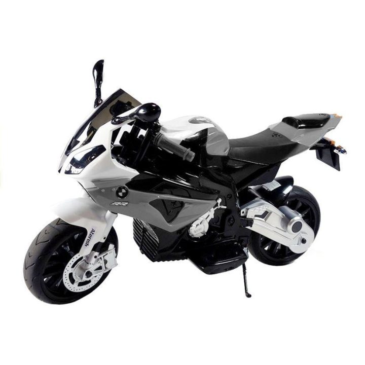 Motociklas elektrinis BMW S1000RR – mažiesiems greičio entuziastams ir žaidimų nuotykiams.