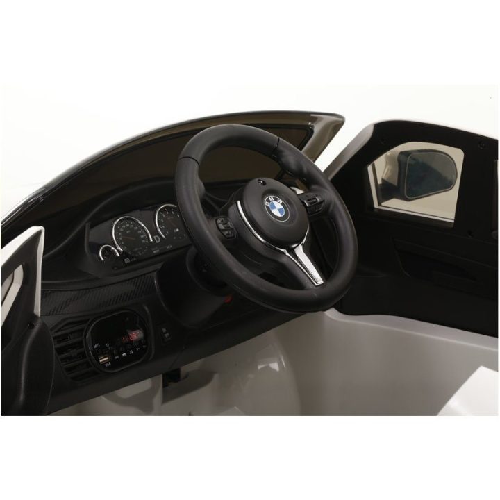 Elektromobilis BMW X6 vaikiškas – linksmybėms ir saugiam vairavimo startui.
