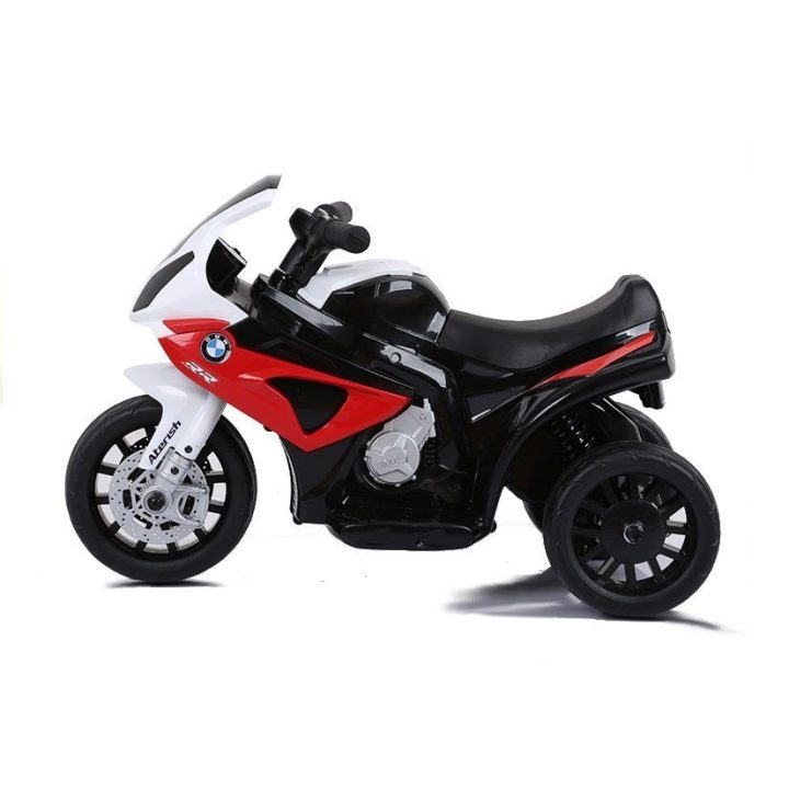 Motociklas sportinis BMW S1000RR – greičiui ir adrenalino pojūčiui kelyje.