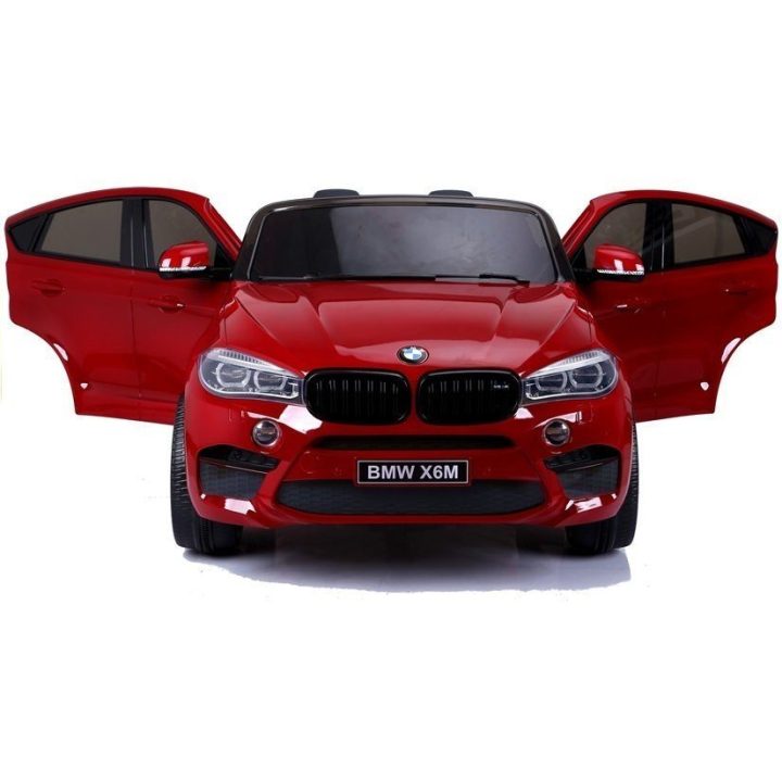 Elektromobilis BMW X6M vaikams – pramogai ir saugiam važiavimui lauke.