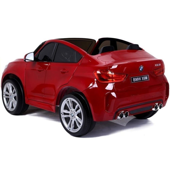Elektromobilis BMW X6M vaikams – pramogai ir saugiam važiavimui lauke.