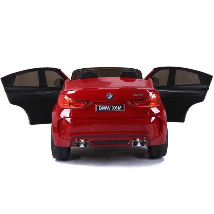 Elektromobilis BMW X6M vaikams – pramogai ir saugiam važiavimui lauke.