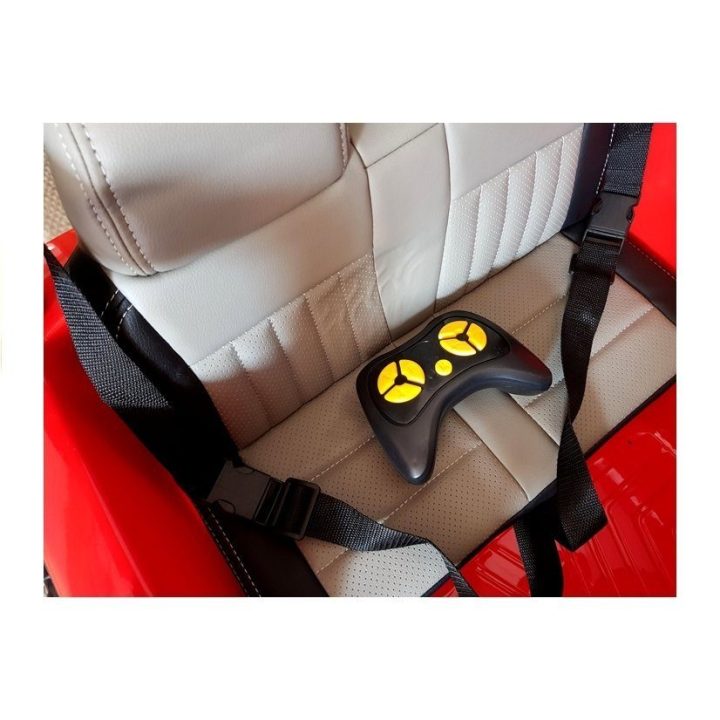 Elektromobilis vaikams Jeep HP012 – nuotykiams ir linksmybėms lauke.