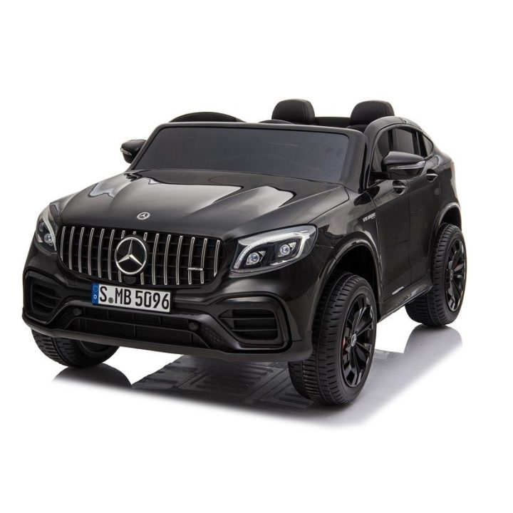 Elektromobilis Mercedes GLC 63S QLS su MP4 – pramogai ir nuotykiams lauke.