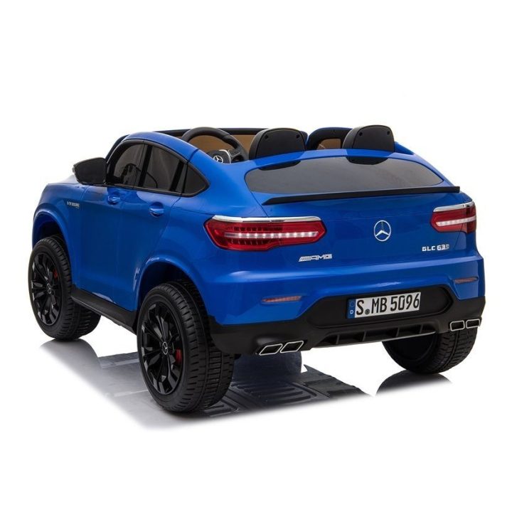 Elektrinis automobilis Mercedes GLC 63S QLS su MP4 – pramogai ir nuotykiams lauke.