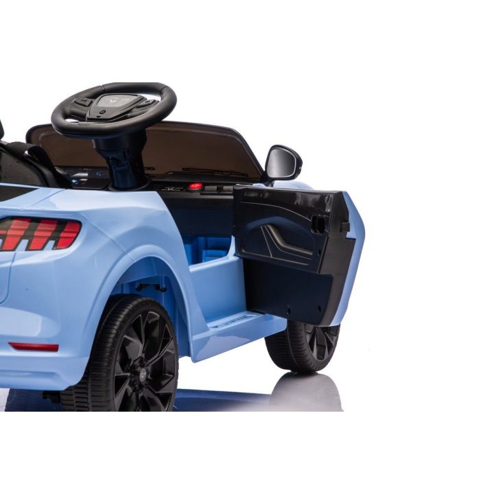 Elektrinis automobilis vaikams Ford Mustang Mach-E – pramogai ir nuotykiams lauke.