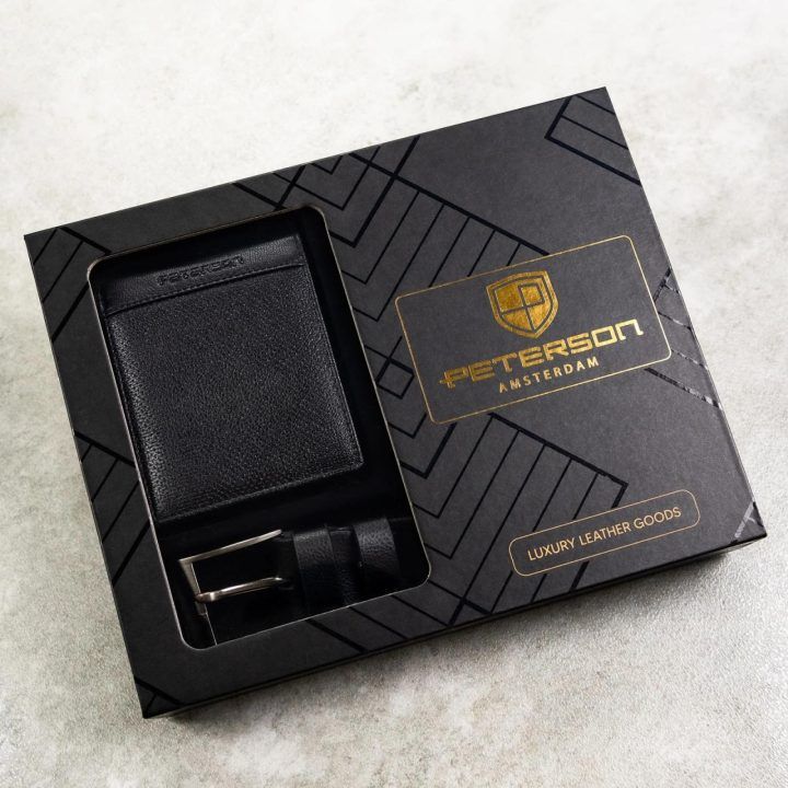 Dovanų rinkinys Peterson su odiniais aksesuarais – praktiškai elegantiškai dovanai.
