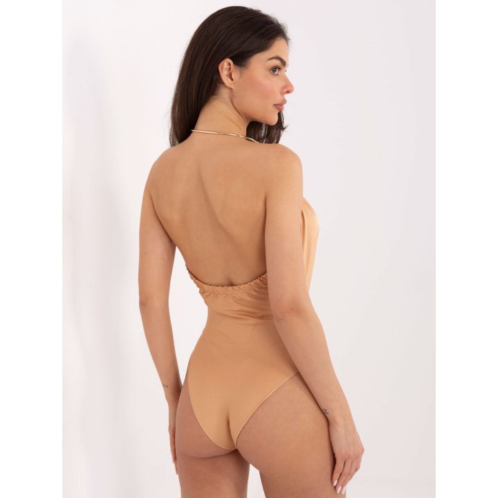 Bodis rudos spalvos Body IT – šilumai ir elegancijai vėsiomis dienomis.