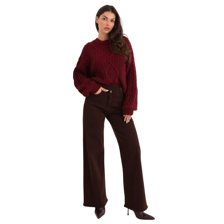 Džinsai tamsiai rudos spalvos VM – patogumui ir stiliaus pojūčiui kasdienai.