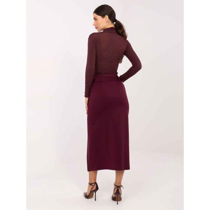 Sijonas bordo spalvos – stiliui ir elegancijai kasdien.