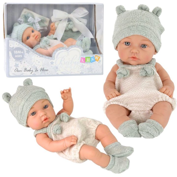 Lėlė kūdikis su pilku drabužėliu ir kepuraite 18 cm