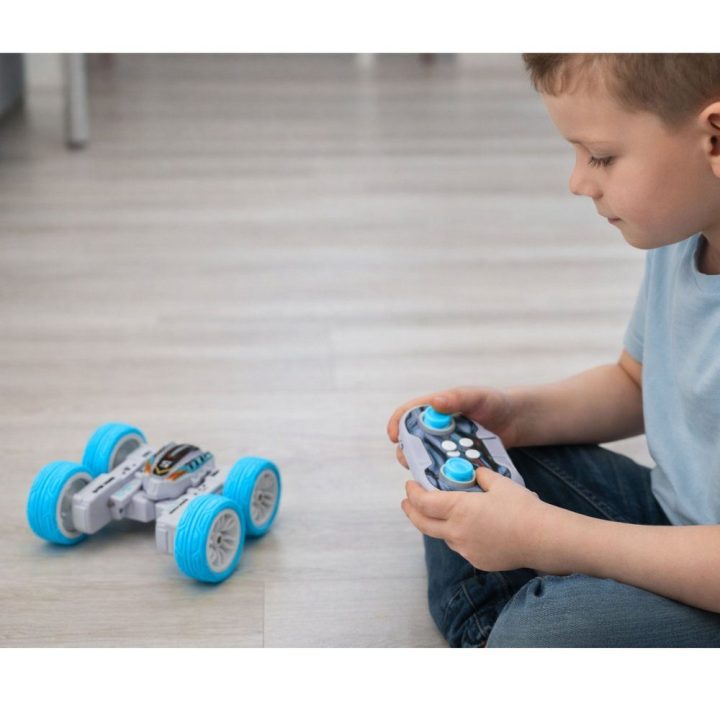 RC akrobatinis visureigis automobilis 360° mėlynas 1:32