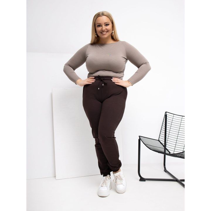 Sportinės kelnės moterims plus size tamsiai rudos spalvos