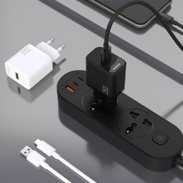 Sieninis USB įkroviklis 25W su USB-A–USB-C laidu baltas