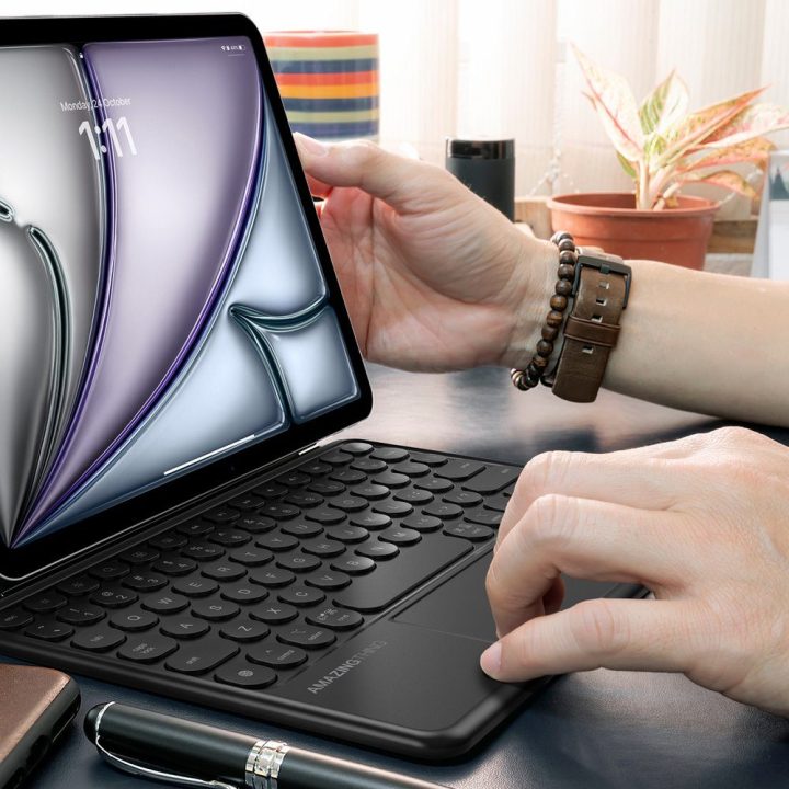 Dėklas su klaviatūra iPad 11 2025 Keylite Combo juodas AmazingThing