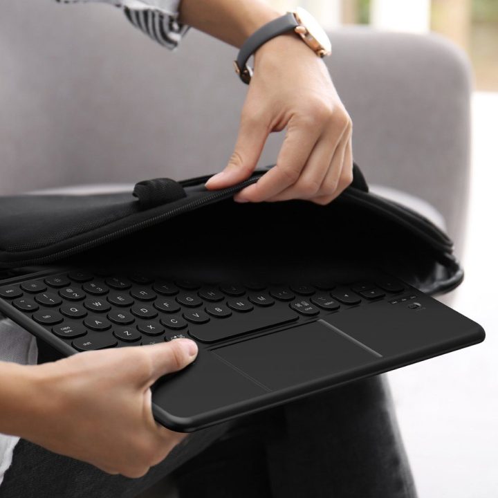 Dėklas su klaviatūra iPad 11 2025 Keylite Combo juodas AmazingThing