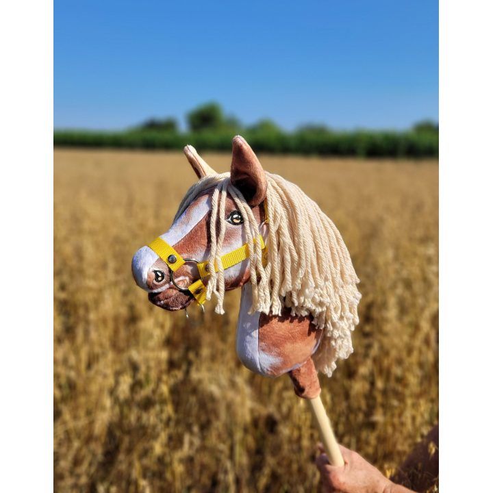 Hobby Horse lazdelinis arkliukas tobiano bay su smėlio spalvos karčiais Super Hobby Horse Premium