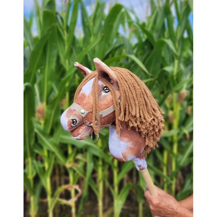 Hobby Horse arkliukas tobiano bay su ruda karčia Super Hobby Horse Premium