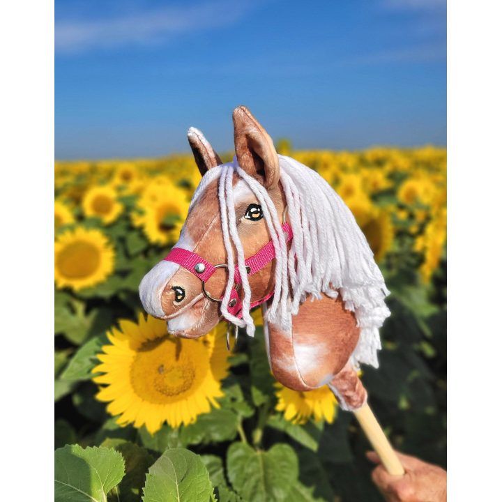 Hobby Horse lazdelinis arkliukas tobiano bay su balta karčiene Super Hobby Horse Premium