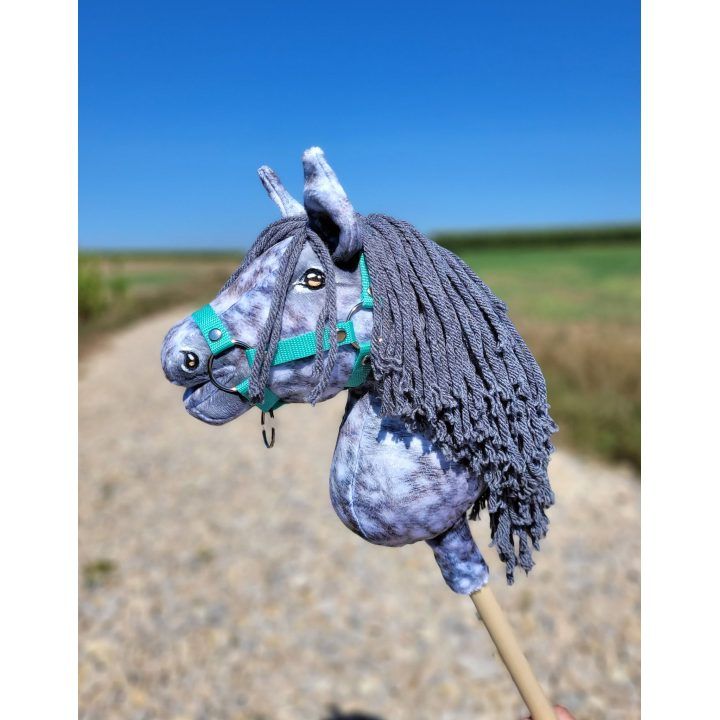 Hobby Horse lazdelinis arkliukas dapple grey su pilka karčiais Premium A4