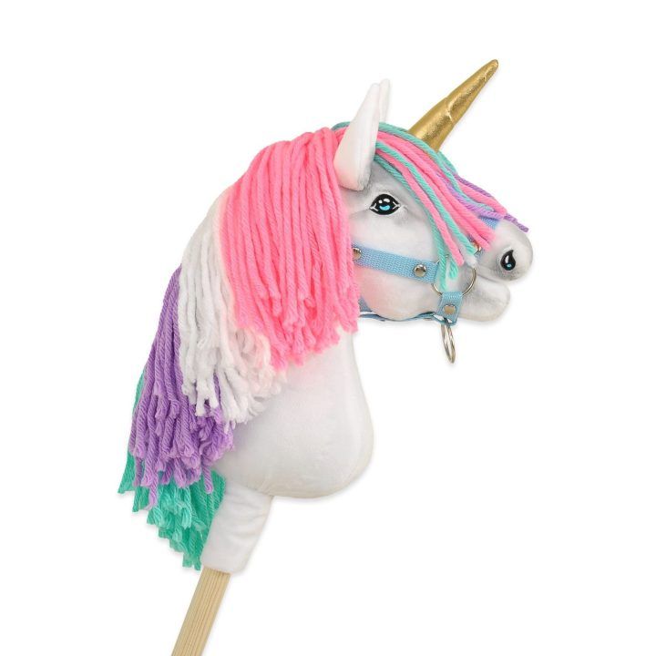 Hobby Horse vienaragis ant lazdos su spalvota karčiene ir auksiniu ragu A4