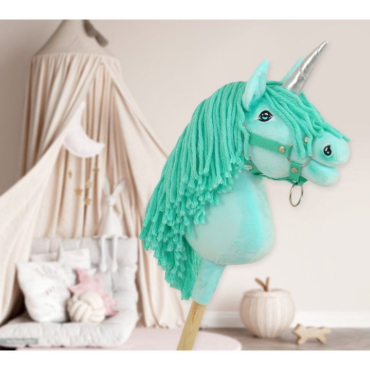 Hobby Horse vienaragis ant lazdos mėtų spalvos su sidabriniu ragu