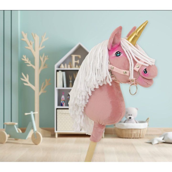 Vienaragis Hobby Horse lazdoje pastelinės rožinės spalvos su balta karčiais A4