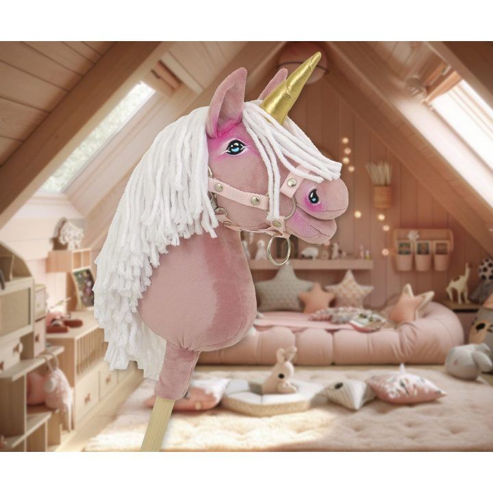 Vienaragis Hobby Horse lazdoje pastelinės rožinės spalvos su balta karčiais A4