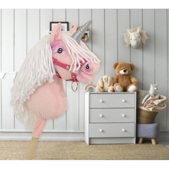 Hobby Horse vienaragis ant lazdos rožinis su balta karčiene ir sidabriniu ragu