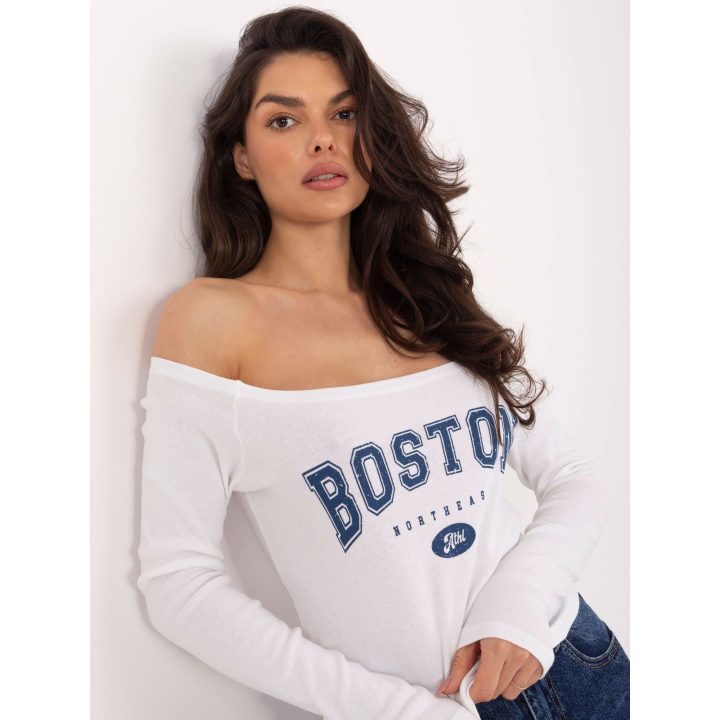 Moteriška palaidinė atvirais pečiais su užrašu BOSTON ecru spalvos